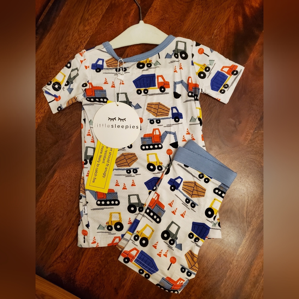 Little sleepies construction 2 piece